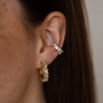 Claide Cali Earcuff gold getragen - Foto 2