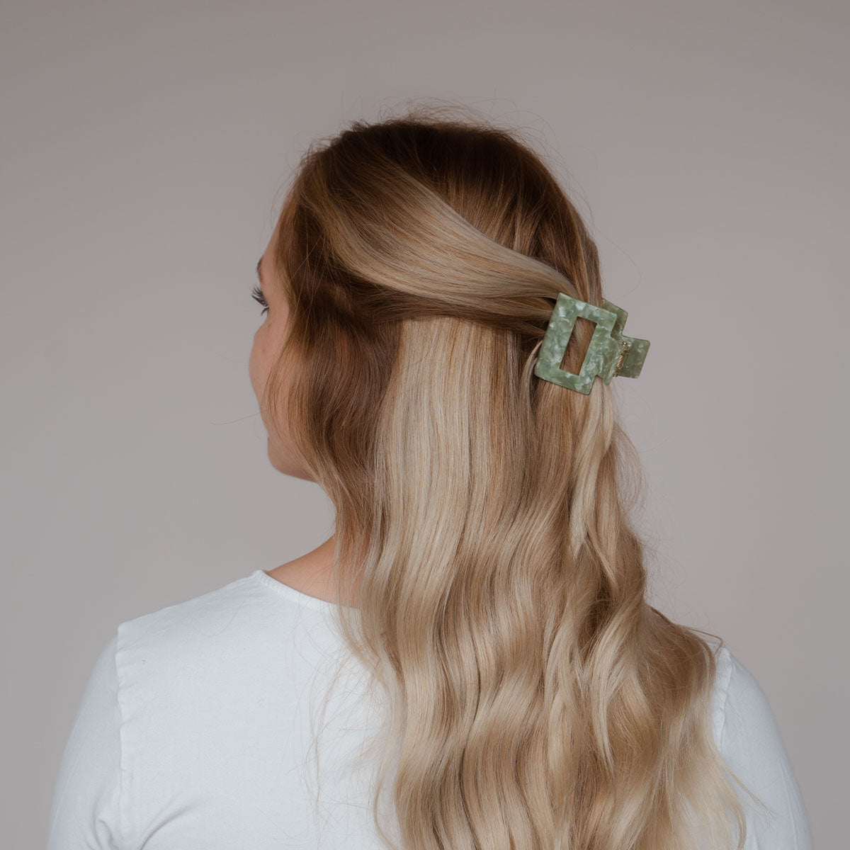 CLAIDE Lana Haarklammer grün Frisur - Foto 3