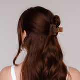 Cami nachhaltige Haarklammer Frisur - Foto 2