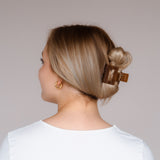 Cami nachhaltige Haarklammer Frisur - Foto 3