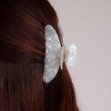 Stilvoll in Szene gesetzt: Claide Lotte Haarklammer für mühelose Eleganz