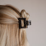 Haarklammer schwarz Frisur - Bild 4