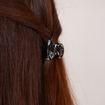 Claide Lune Haarklammer schwarz Frisur - Bild 8