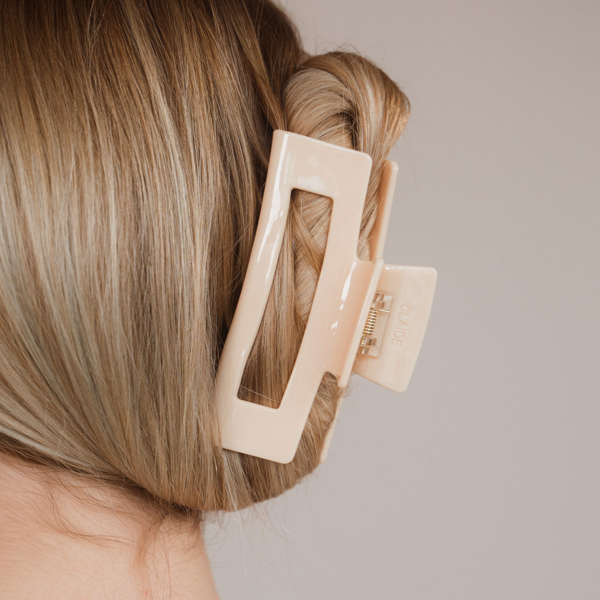 Claide Cecile Haarklammer Frisur - Bild 7