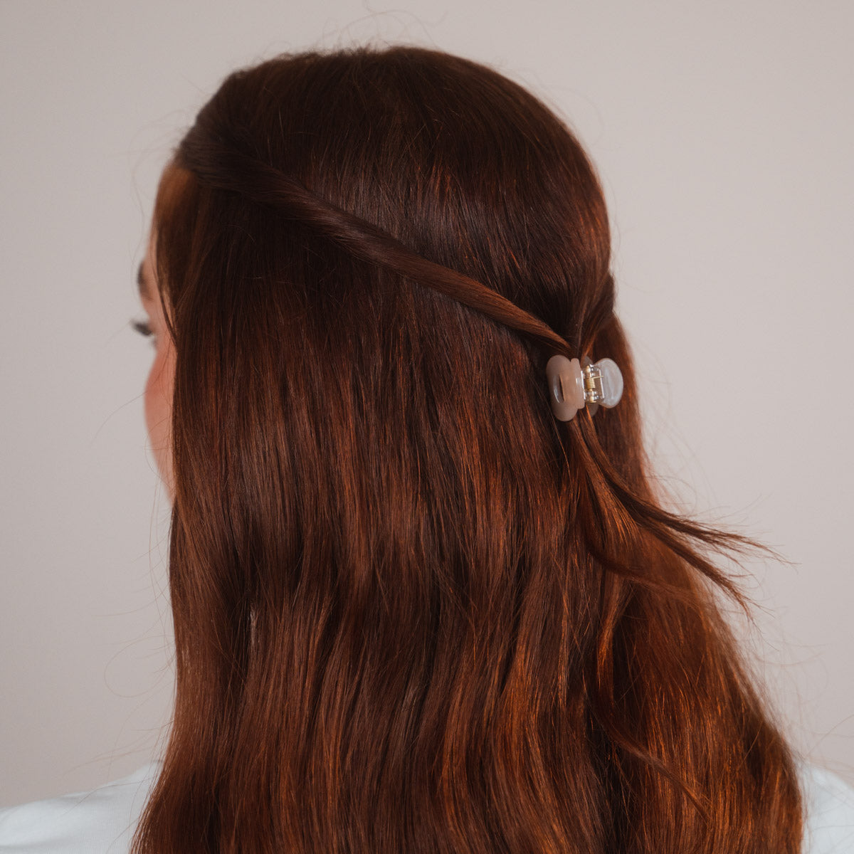 Claide Mina Haarklammer Frisur - Bild 2