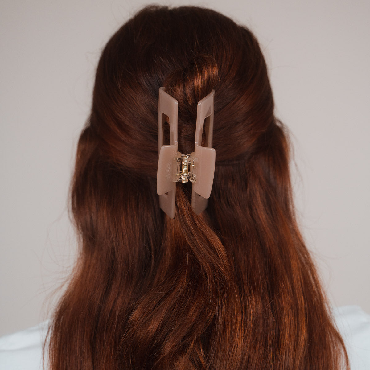 Claide Ambre Haarklammer Frisur - Bild 6