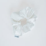 Claide Noemi Scrunchie – Elegantes Haaraccessoire aus Satin-Seide