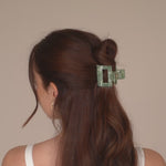 Claide Lana Haarklammer grün Frisur - Video 1