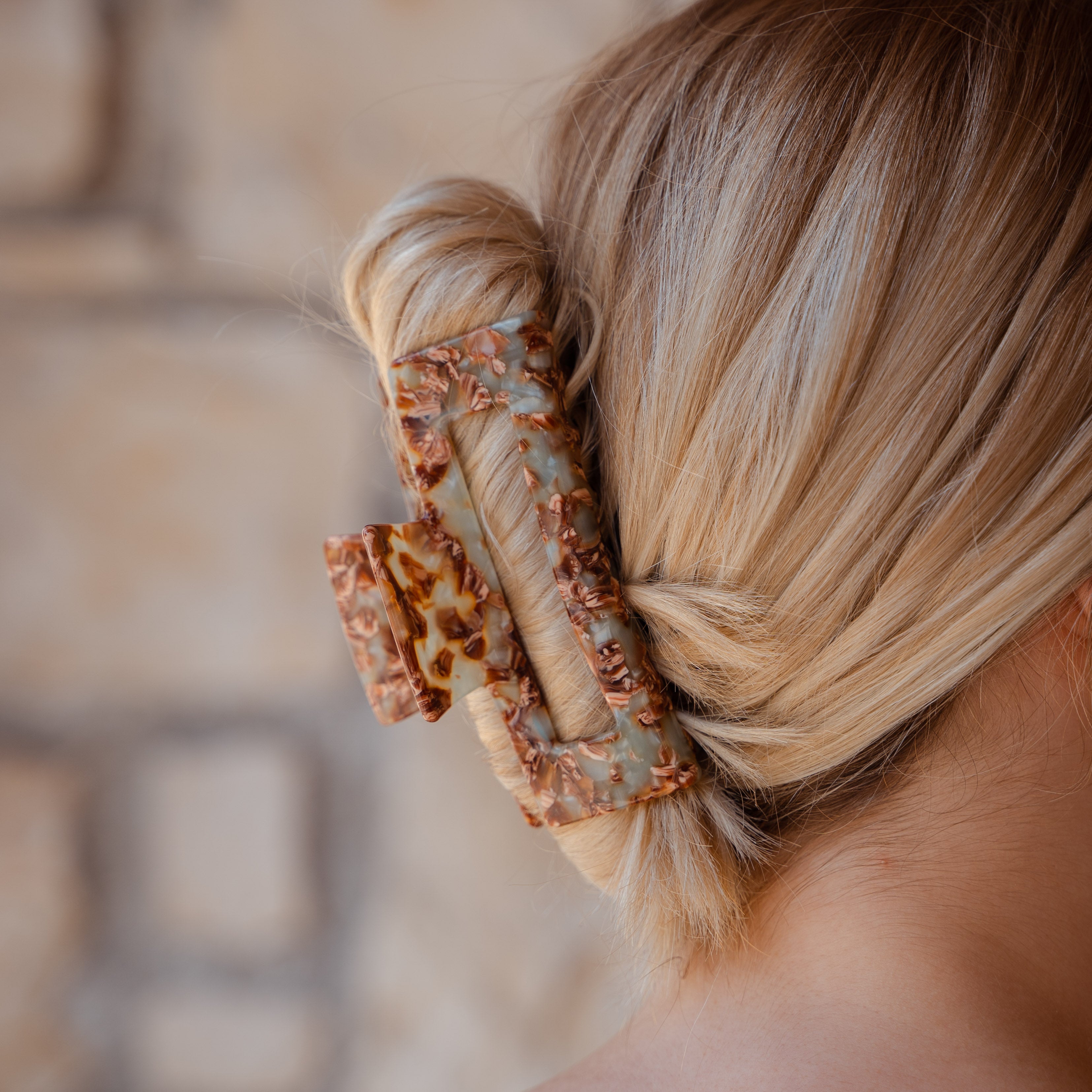 Mille Haarklammer im Detail - bewundere die feine Verarbeitung und ihre Vielseitigkeit