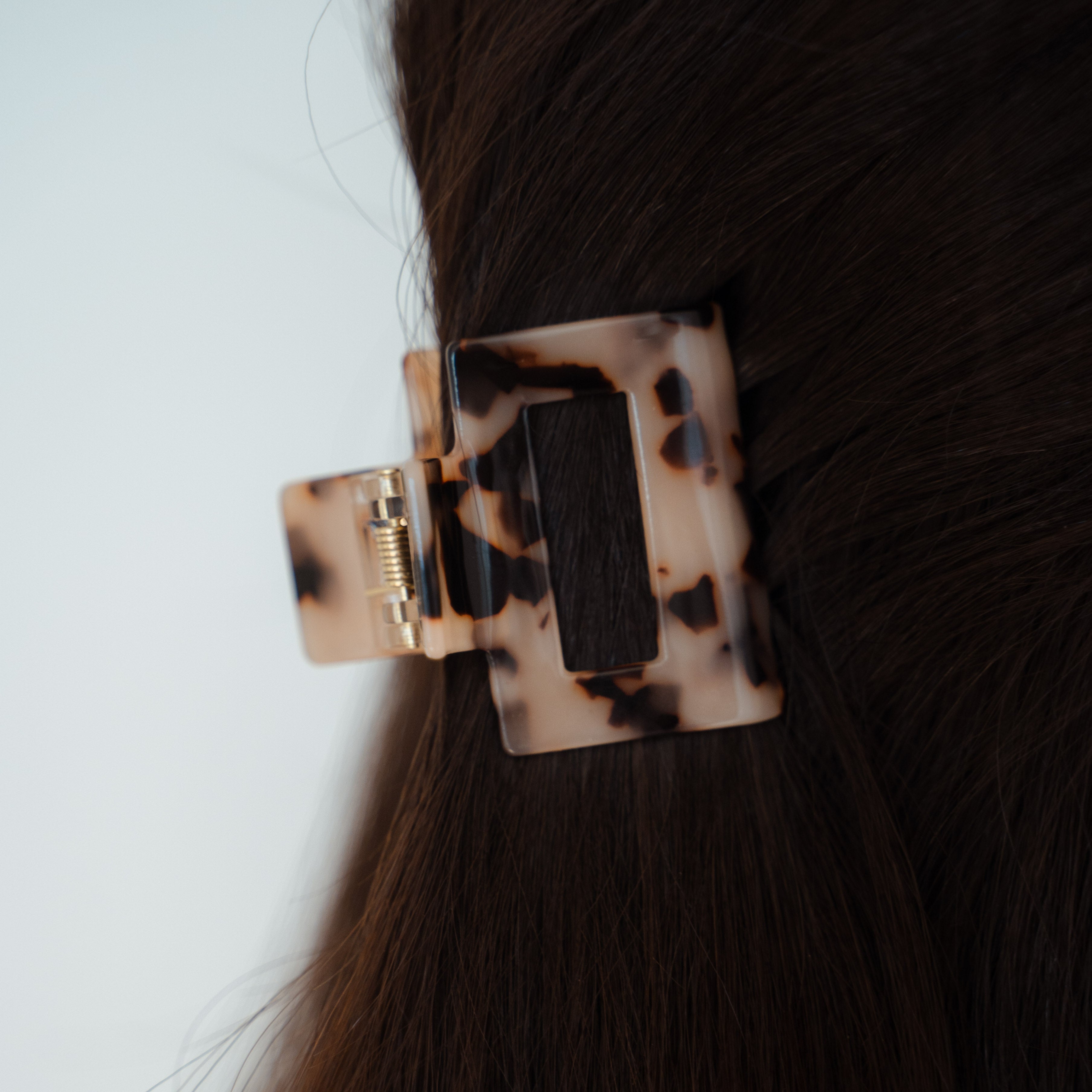 Elsa Haarklammer im Detail - bewundere die feine Verarbeitung und ihre Vielseitigkeit