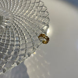 Annie Earcuff gold CLAIDE am Teller