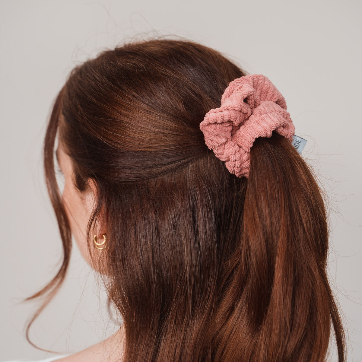 Claide Aurelie Scrunchie Frisur - Foto 2
