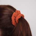Claide Noelle Scrunchie Frisur - Foto 3