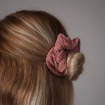 Claide Aurelie Scrunchie Frisur - Foto 6