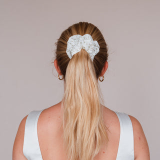Levana Scrunchie