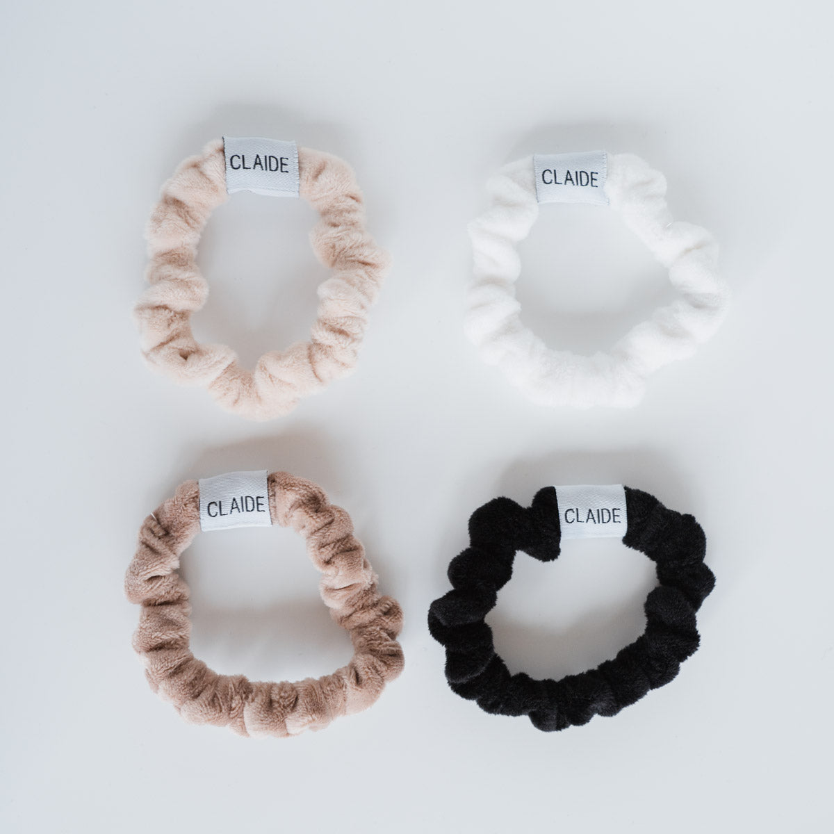Claide Mini Scrunchies Basic Fluffy Bundle (4er-Pack) – CLAIDE