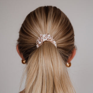 Nela Scrunchie