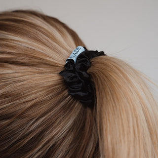 Vera Scrunchie