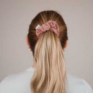 Claide Aline Scrunchie Frisur - Bild 5