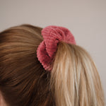 Claide Penélope Scrunchie Frisur - Bild 6