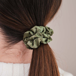 Nesta Scrunchie