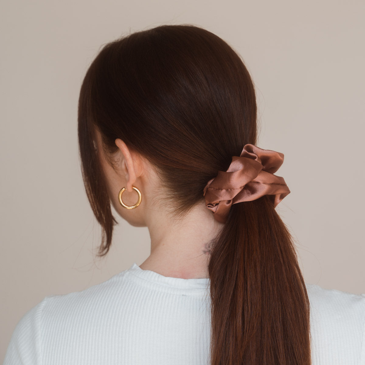 Solène Scrunchie von Claide – Zeitlose Eleganz mit hochwertiger Seide