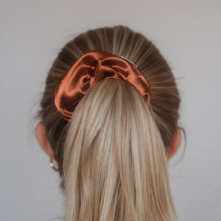 Perfekte Harmonie von Stil und Komfort: Das Constance Scrunchie von Claide