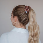Perfekte Harmonie von Eleganz und Komfort: Das Spring Scrunchies Bundle von Claide