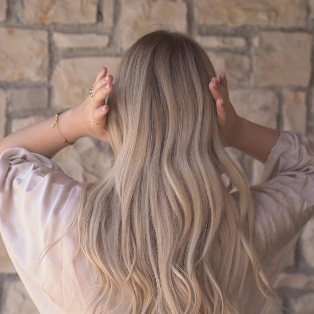 Rosalie Haarklammer im Video - sieh, wie sie jedem Haarstil Stil verleiht