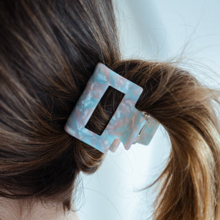 Freja Haarklammer im Detail - die perfekten Accessoires für jeden Haarstil
