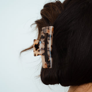 Nora Haarklammer im Detail - die perfekten Accessoires für jeden Haarstil