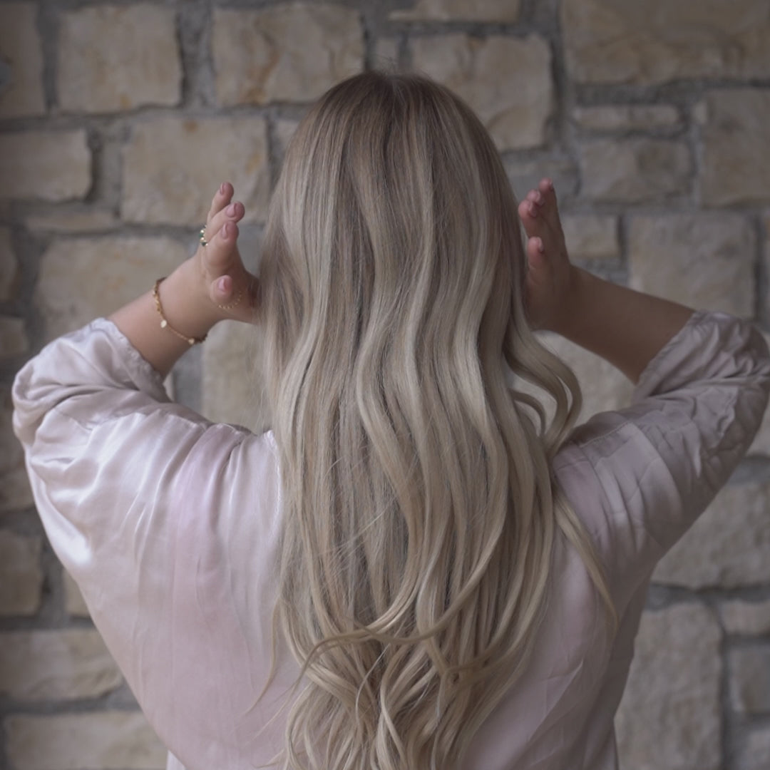 Autumn Haarklammer im Video - sieh, wie sie jedem Haarstil Stil verleiht