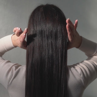 Matcha Haarklammer im Video - entdecke ihre Vielseitigkeit und ihr stilvolles Aussehen